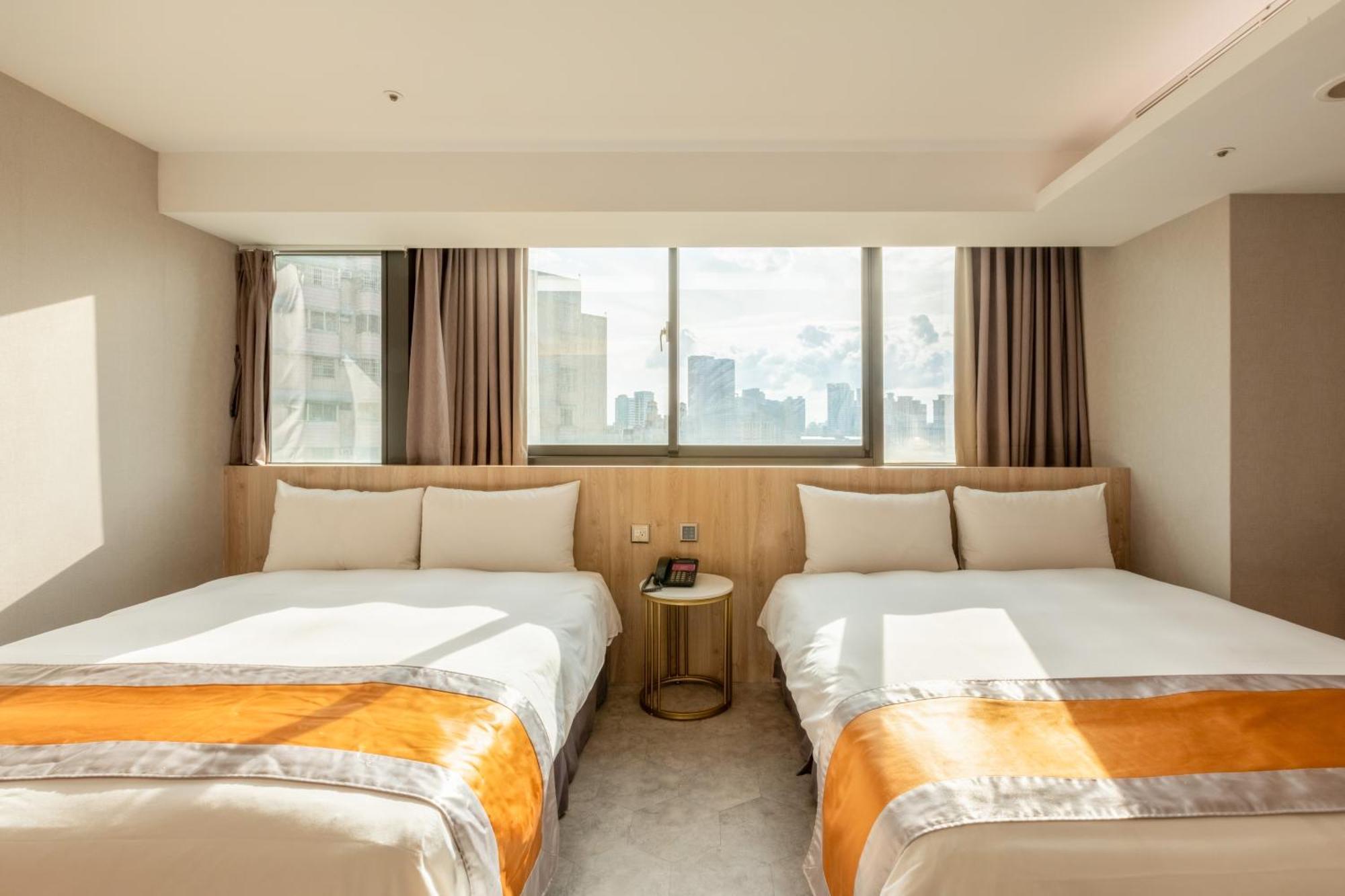 Ren Mei Fashion Hotel Taichung Room photo
