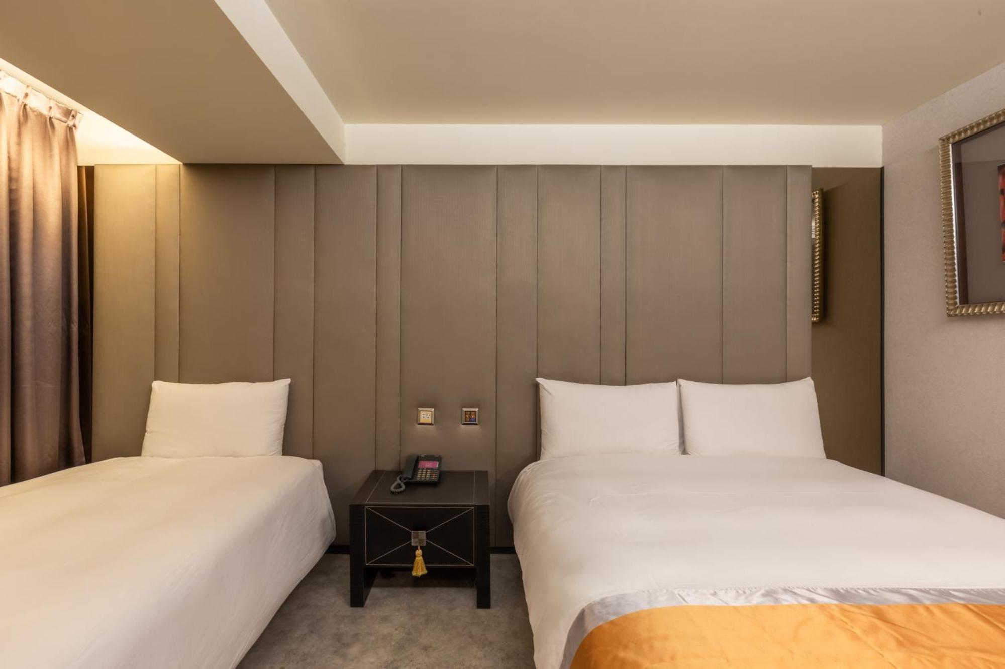Ren Mei Fashion Hotel Taichung Exterior photo