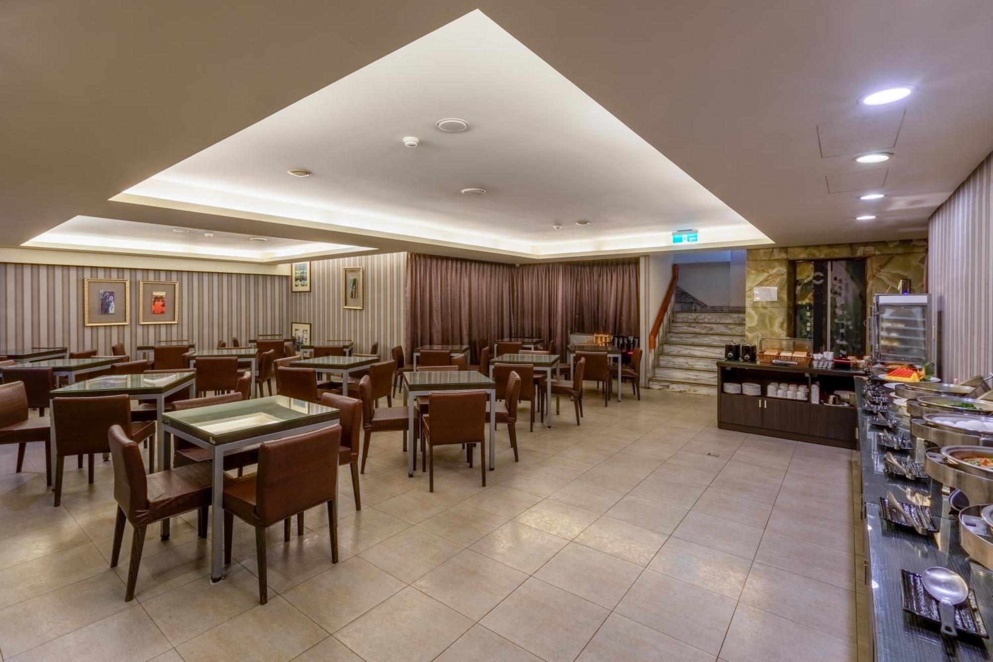 Ren Mei Fashion Hotel Taichung Exterior photo