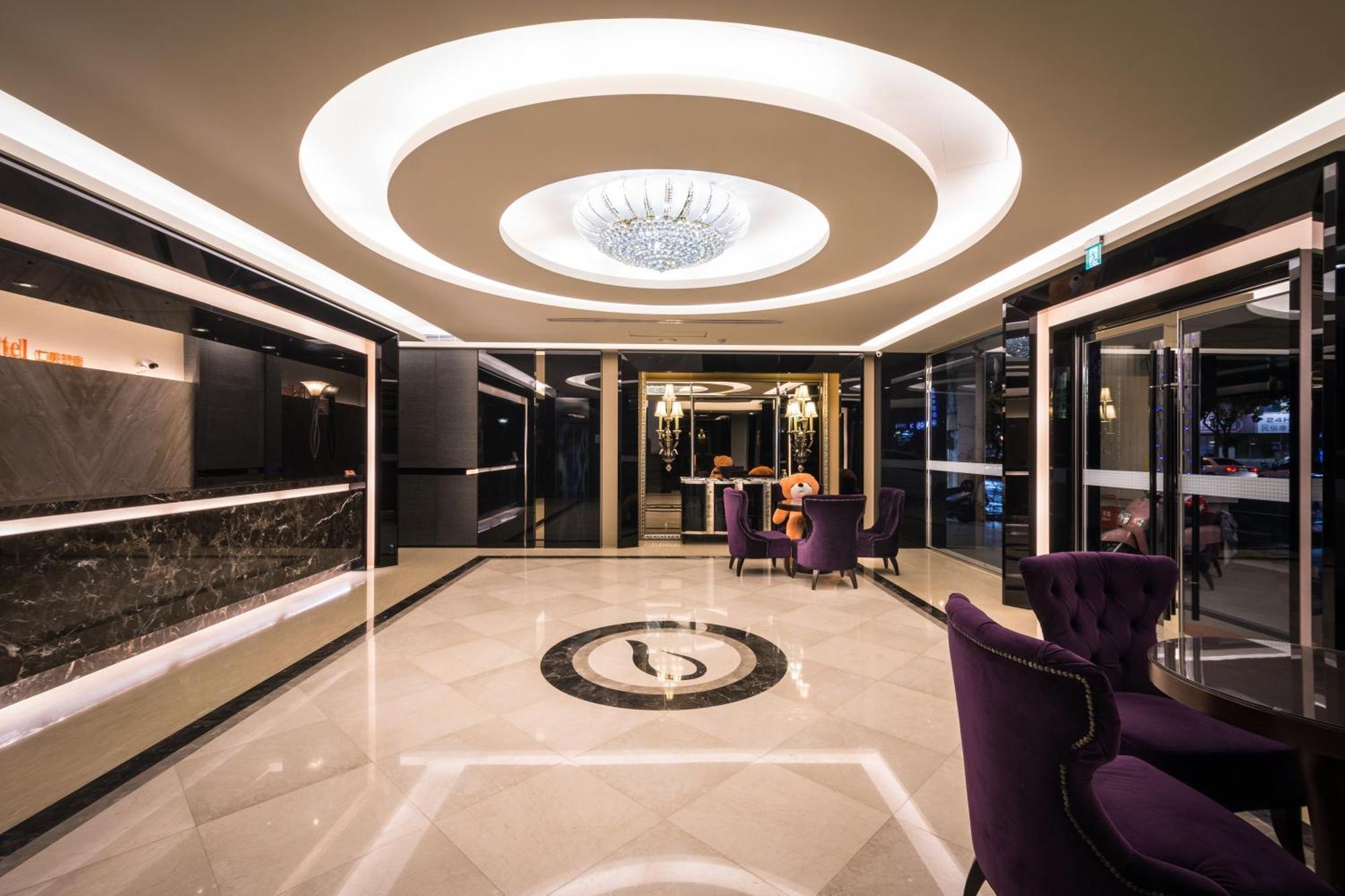 Ren Mei Fashion Hotel Taichung Exterior photo