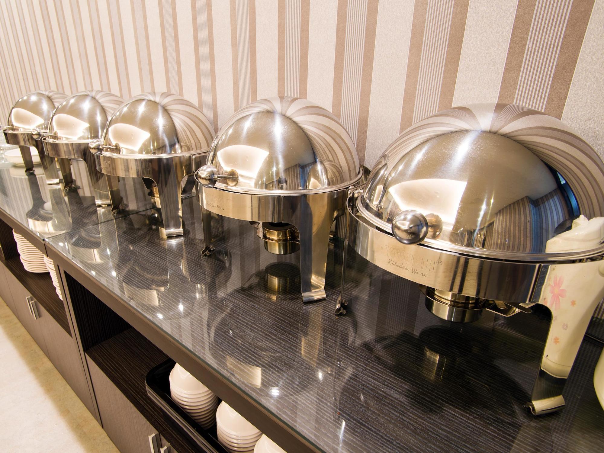Ren Mei Fashion Hotel Taichung Exterior photo