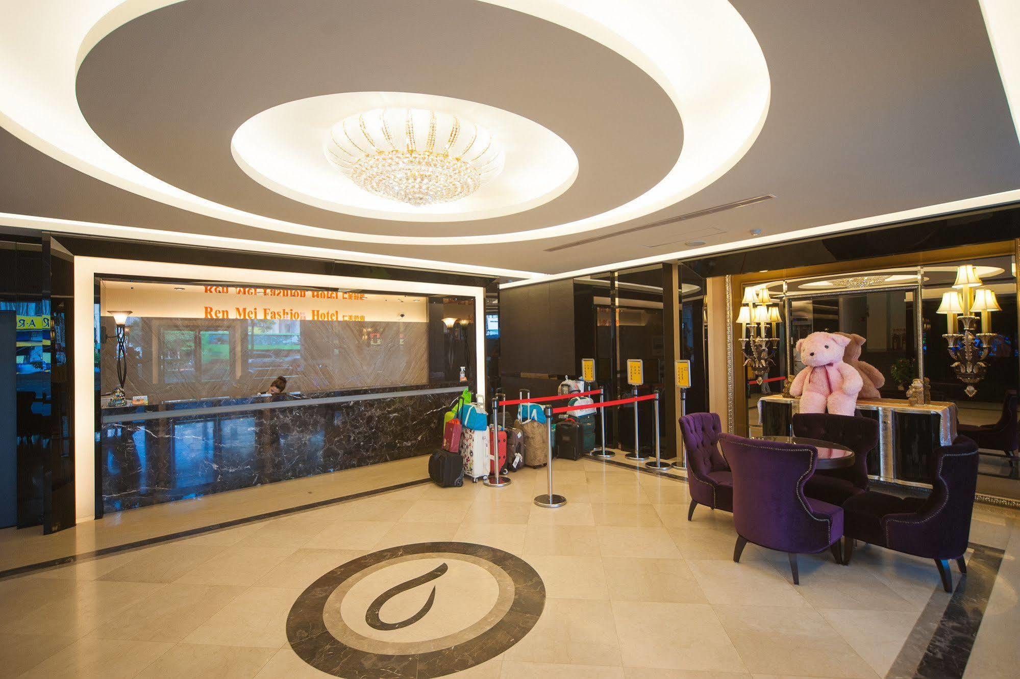 Ren Mei Fashion Hotel Taichung Exterior photo